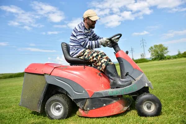 Zuverlässige Gartenpflege in Rastatt - Betreuung von Grünflächen